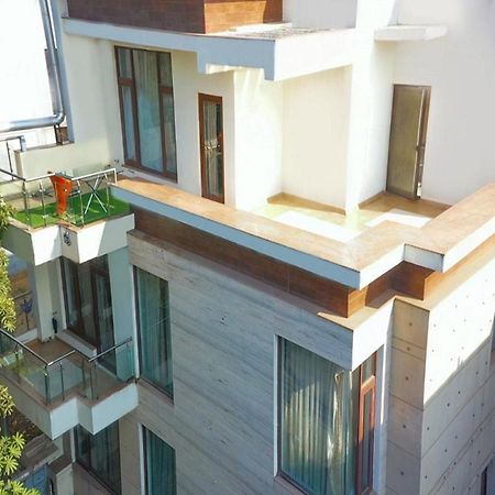 Lime Tree Hotel Sushant Lok Gurgaon Sector 29 Next To Iffco Chowk Metro Exteriér fotografie