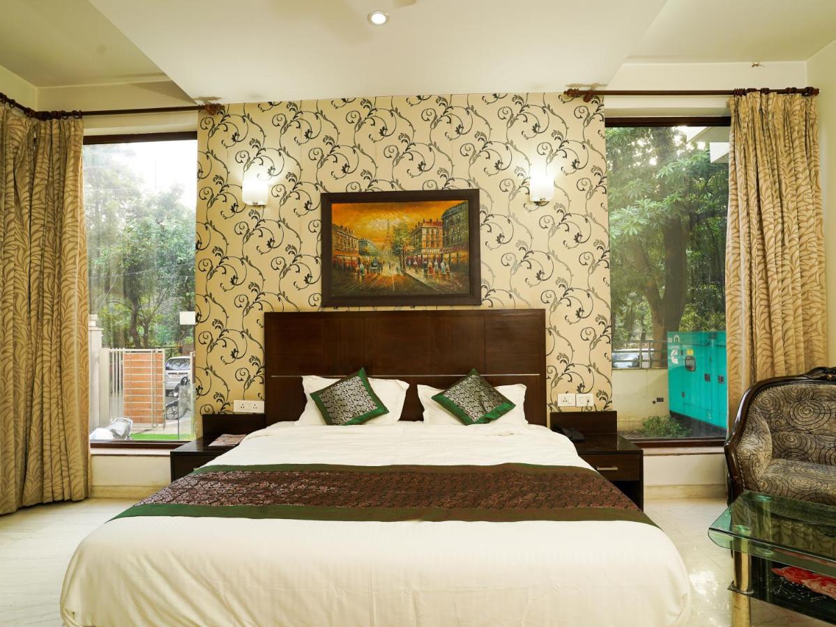 Lime Tree Hotel Sushant Lok Gurgaon Sector 29 Next To Iffco Chowk Metro Exteriér fotografie