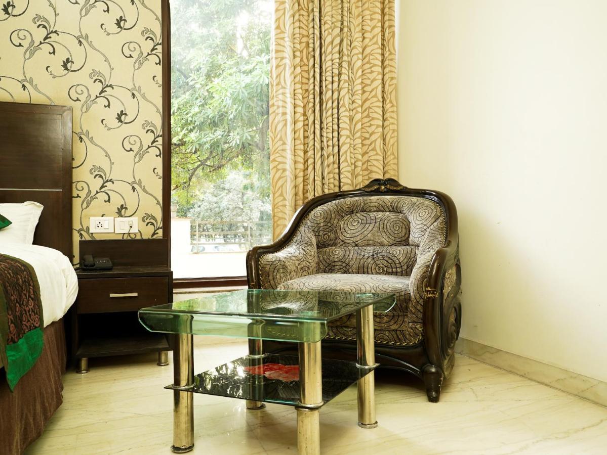 Lime Tree Hotel Sushant Lok Gurgaon Sector 29 Next To Iffco Chowk Metro Exteriér fotografie