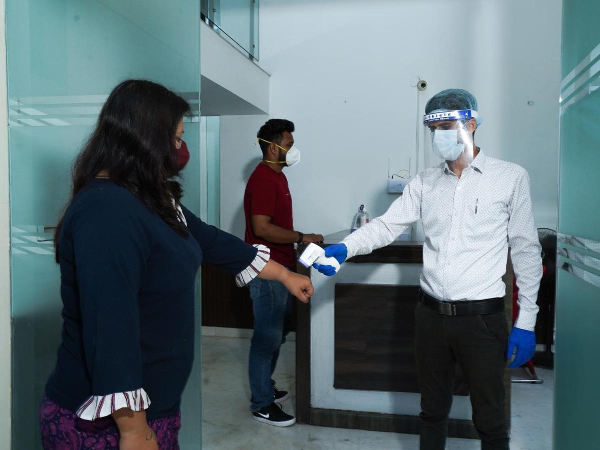 Lime Tree Hotel Sushant Lok Gurgaon Sector 29 Next To Iffco Chowk Metro Exteriér fotografie